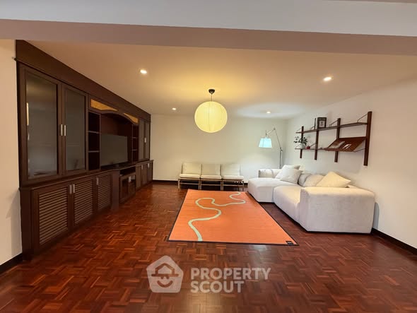 room interior of Siam Mid-Century Modern Adore House