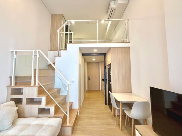 living room and room interior of SIAMESE RAMA9 SITE OFFICE