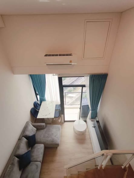 bedroom and living room of Siamese residence landmark @ MRTA station