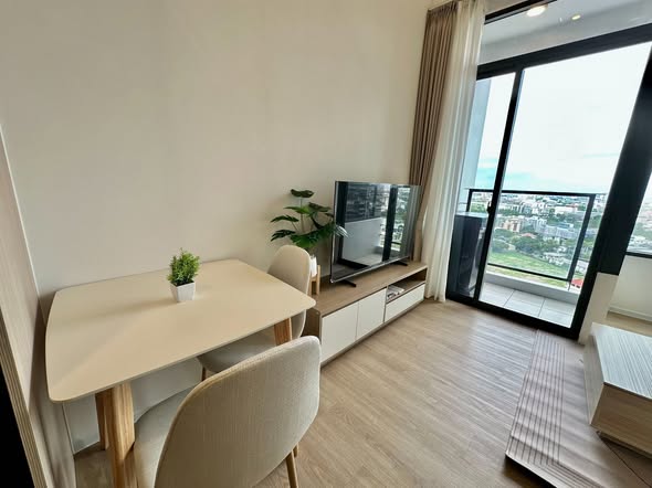 room interior of Siamese residence landmark @ MRTA station