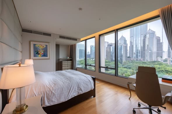 bedroom of Sindhorn Residence