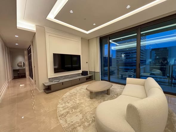 living room of Sindhorn Residence