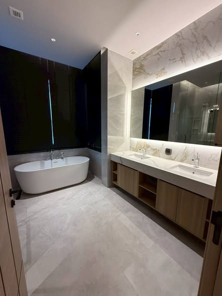 bathroom of SIRANINN RESIDENCES | ศิรนินทร์ เรสซิเดนเซส