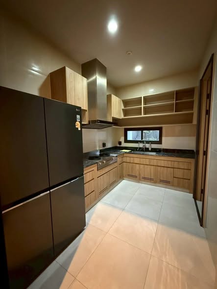kitchen of SIRANINN RESIDENCES | ศิรนินทร์ เรสซิเดนเซส