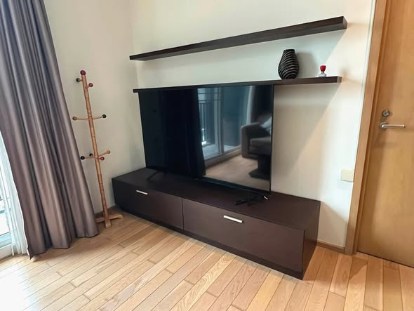room interior of Siri at Sukhumvit