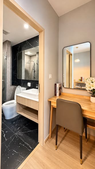bathroom of Skyrise Avenue Sukhumvit 64