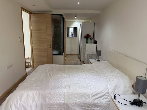 bedroom of Socio Reference 61