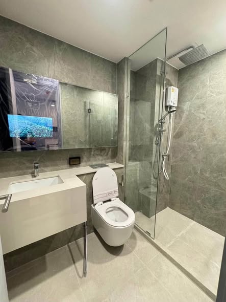room interior and bathroom of SOHO​ BANGKOK​ RATCHADA​