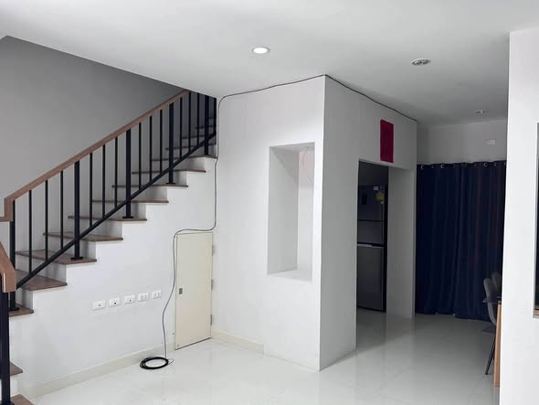 Soi Chumchon Khlong Lo Lae