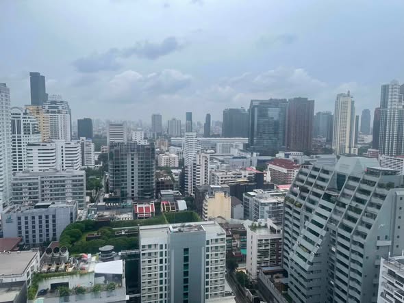 Sukhumvit Suite