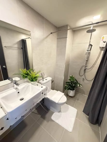 bathroom of SUN CITY
