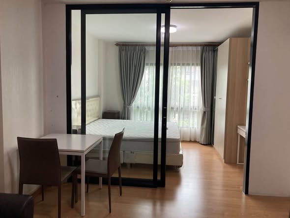 bedroom and room interior of Supalai City Resort Bearing Station (Sukhumvit 105)