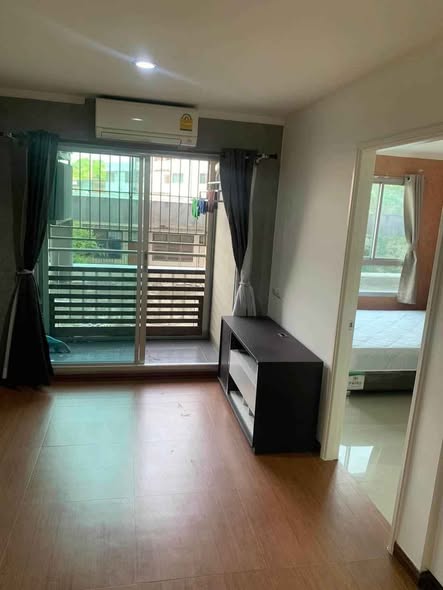 bedroom and room interior of Supalai City Resort Bearing Station (Sukhumvit 105)