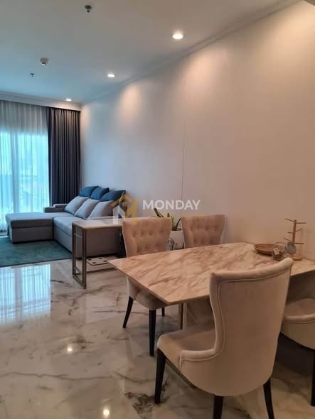 living room of Supalai Elite Surawong