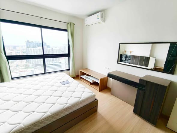 bedroom of Supalai Loft Talat Phlu Station