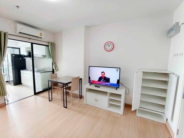 living room and bedroom of Supalai Loft Talat Phlu Station