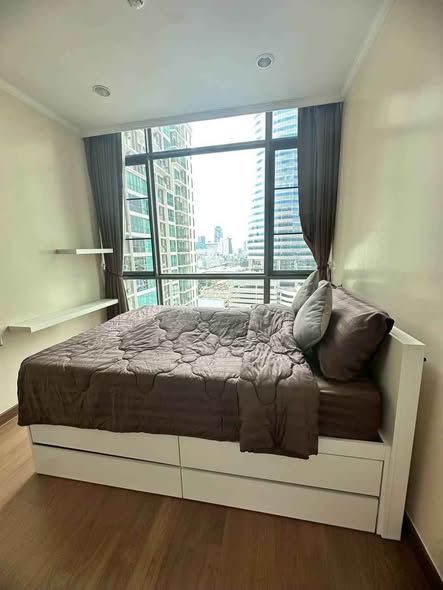 bedroom of Supalai Oriental Sukhumvit 39
