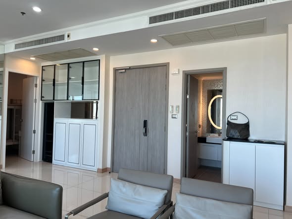 room interior of Supalai Oriental Sukhumvit 39