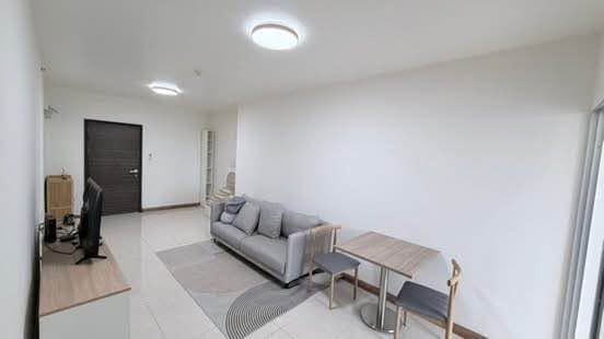 living room of Supalai Park Ekkamai – Thonglor