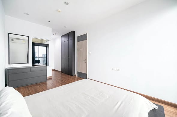 bedroom and room interior of Supalai Premier @ Asoke