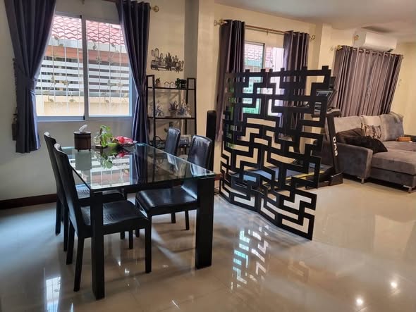 room interior of Suriya Perfect 1