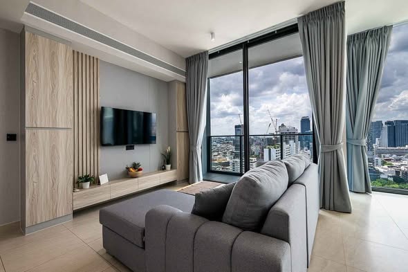 bedroom and living room of Tait Sathorn 12