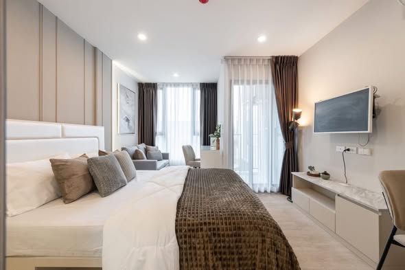 bedroom of Thana Astra Sathorn-Chan