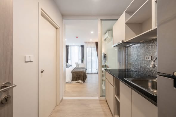 bedroom and room interior of Thana Astra Sathorn-Chan