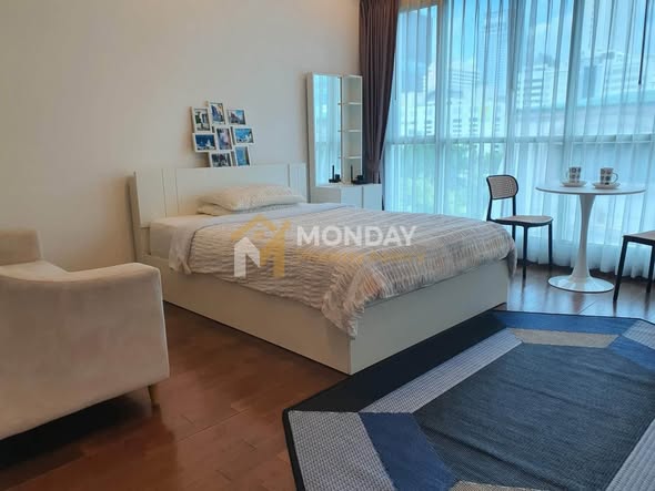 bedroom of The Address Chidlom