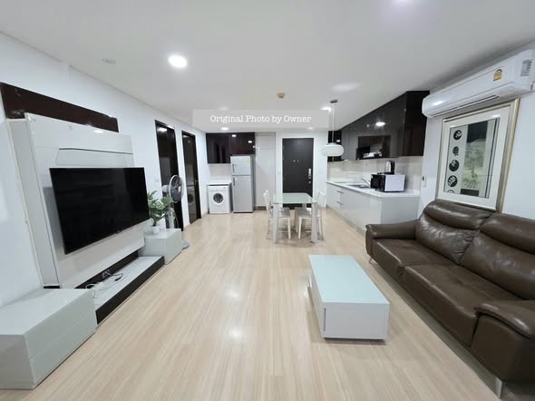 living room of The Address Pathum Wan ดิ แอดเดรส ปทุมวัน