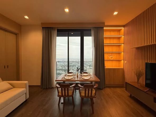 bedroom and living room of The Address Siam-Ratchathewi