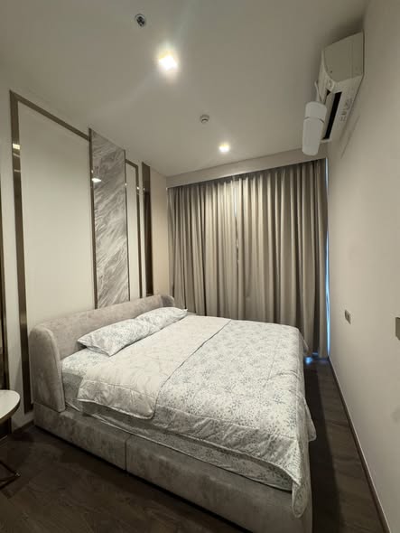 bedroom and room interior of The Address Siam-Ratchathewi