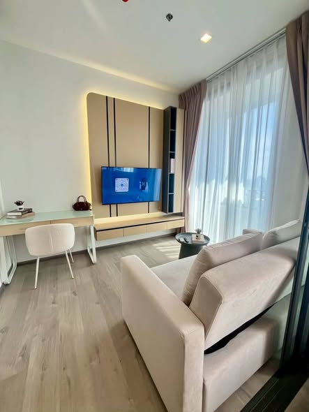 living room and bedroom and room interior of The Address Siam-Ratchathewi