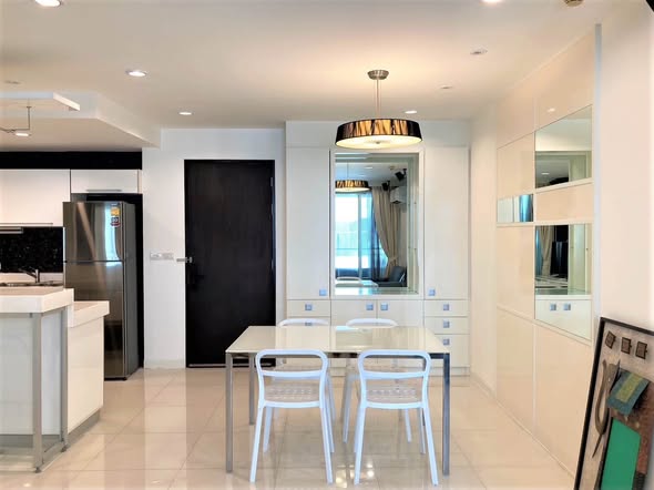 kitchen of The Address Sukhumvit 42