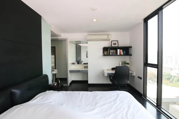 bedroom of The Alcove Thonglor 10