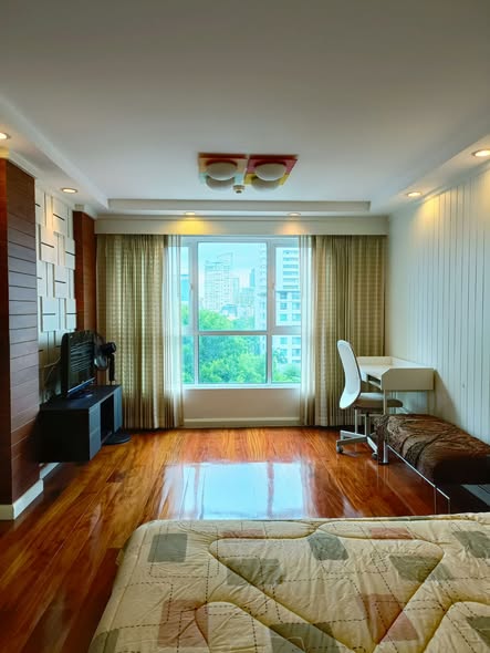 bedroom and living room of The Avenue Sukumvit 61 เดอะ อเวนิว สุขุมวิท 61