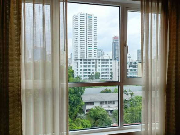 The Avenue Sukumvit 61 เดอะ อเวนิว สุขุมวิท 61