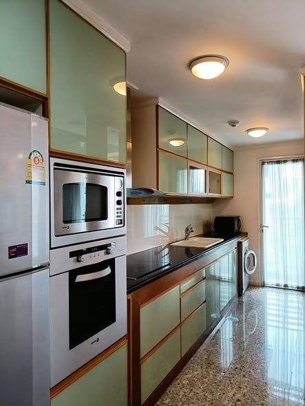 kitchen of The Avenue Sukumvit 61 เดอะ อเวนิว สุขุมวิท 61