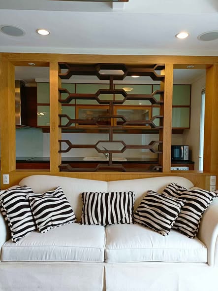 living room and room interior of The Avenue Sukumvit 61 เดอะ อเวนิว สุขุมวิท 61