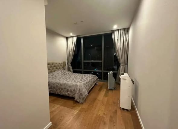 bedroom of The Bangkok Sathorn
