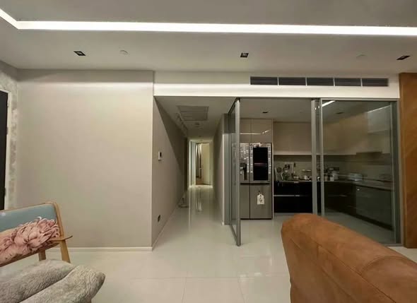 room interior of The Bangkok Sathorn