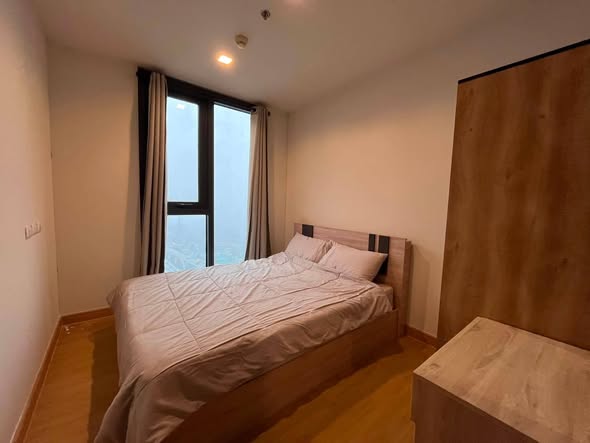 bedroom of THE BASE Garden Rama 9
