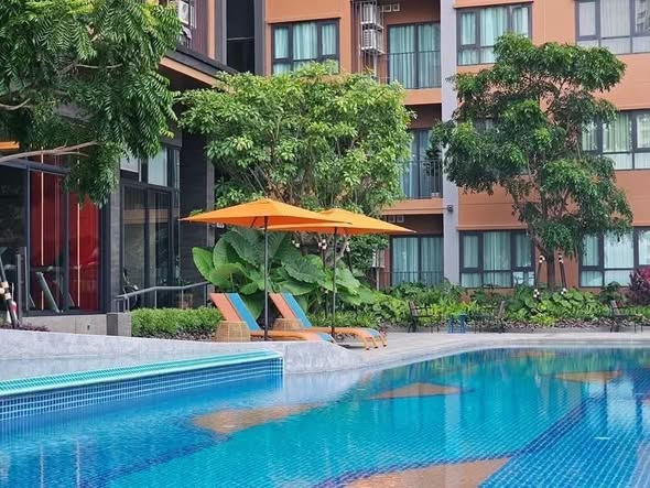 pool of THE BASE Height-Chiang Mai