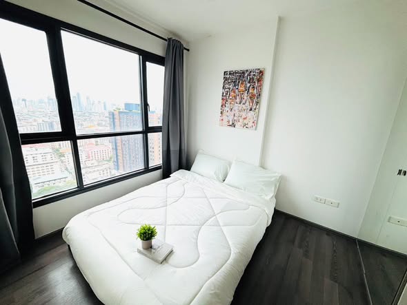 bedroom of The Base Park East