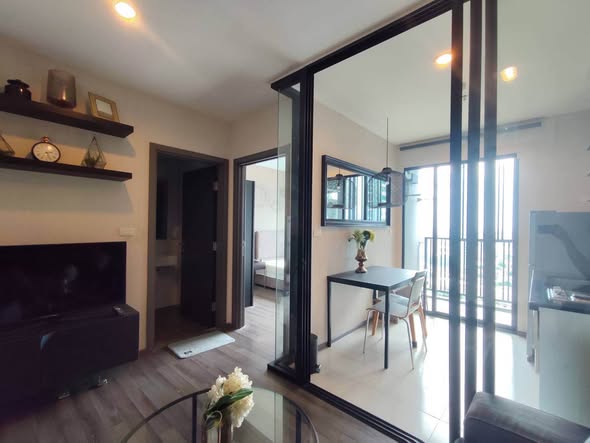 living room and room interior of The Base Park East
