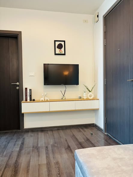 living room and room interior of The Base Park East