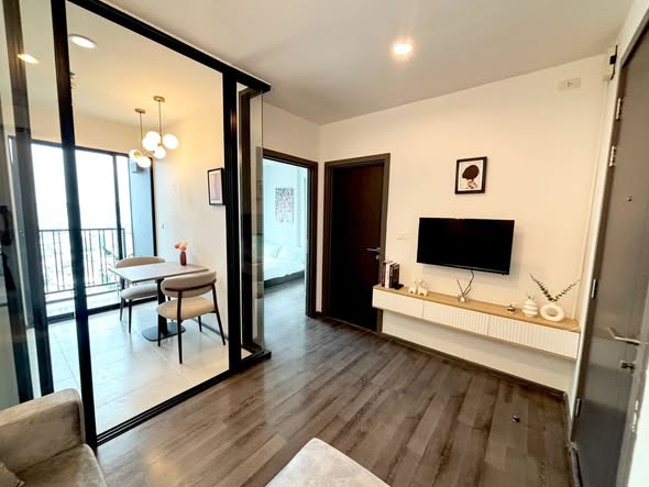 room interior of The Base Park East
