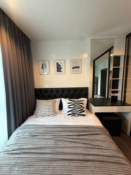 bedroom of THE BASE Park West – Sukhumvit 77