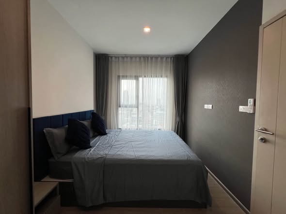 bedroom of THE BASE Phetchaburi-Thonglor เดอะ เบส เพชรบุรี – ทองหล่อ