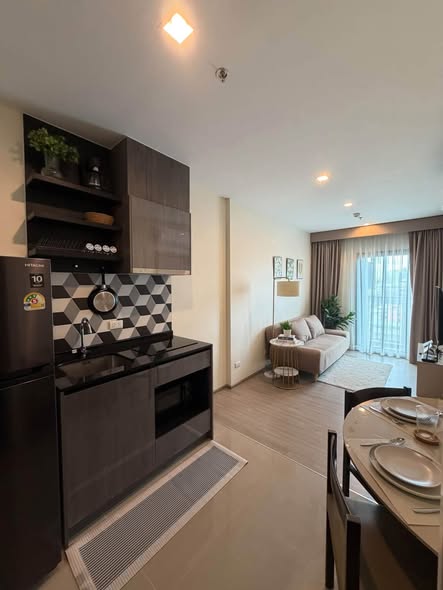 THE BASE Phetchaburi-Thonglor เดอะ เบส เพชรบุรี – ทองหล่อ